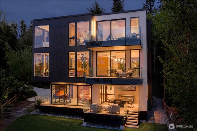 3101 E Lake Sammamish Parkway NE, Sammamish, WA 98074