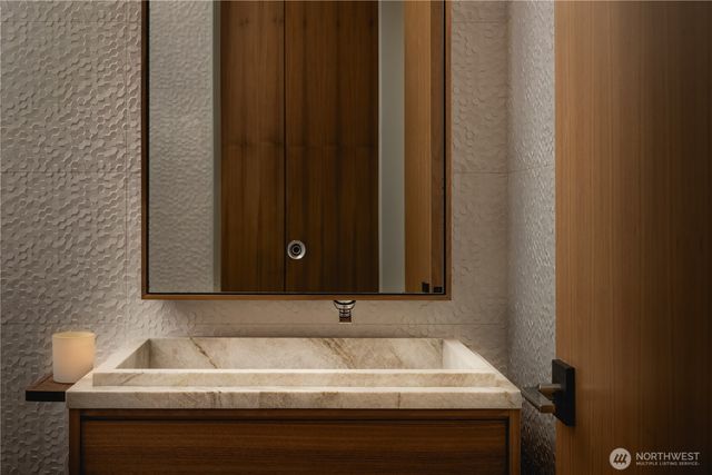 3101 E Lake Sammamish Parkway NE, Sammamish, WA 98074