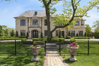 1265 Longmeadow Lane, Glencoe, IL 60022