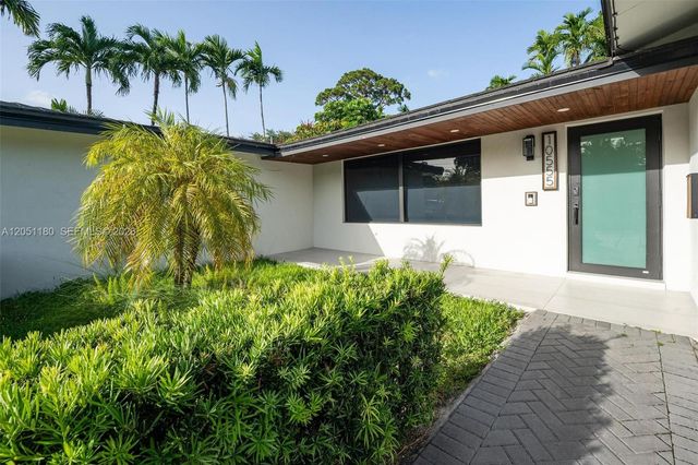 10555 NE 2nd Ave, Miami Shores, FL 33138