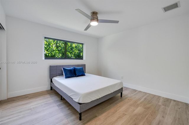 10555 NE 2nd Ave, Miami Shores, FL 33138