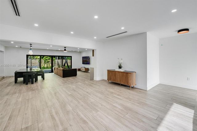 10555 NE 2nd Ave, Miami Shores, FL 33138
