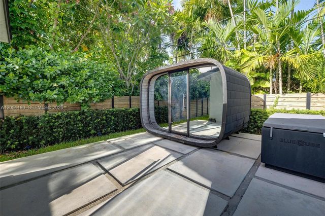 10555 NE 2nd Ave, Miami Shores, FL 33138