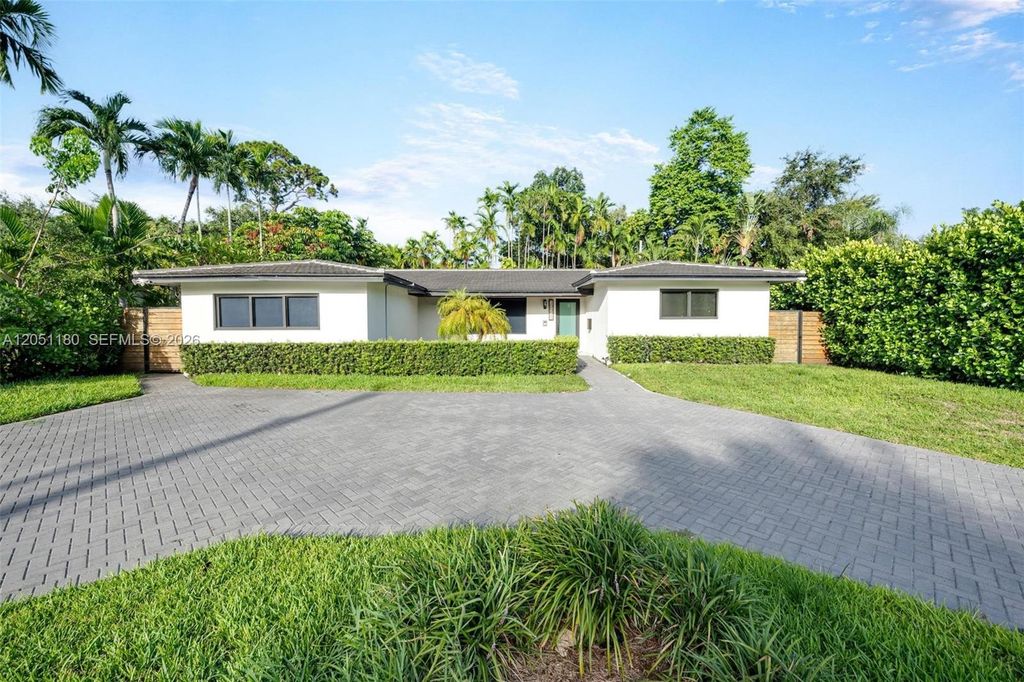 10555 NE 2nd Ave, Miami Shores, FL 33138