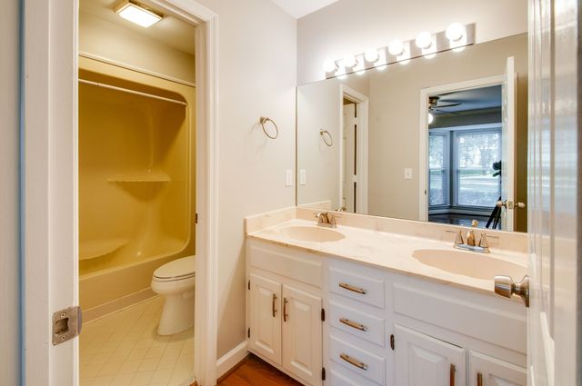 153 Davidson Rd, Nashville, TN 37205