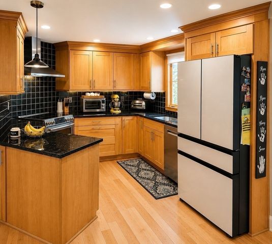 106 Annawan Rd, Newton, MA 02468