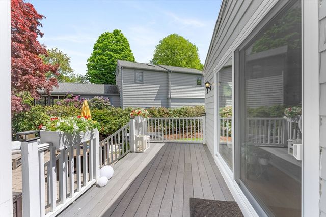 106 Annawan Rd, Newton, MA 02468
