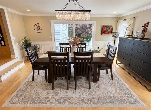 106 Annawan Rd, Newton, MA 02468