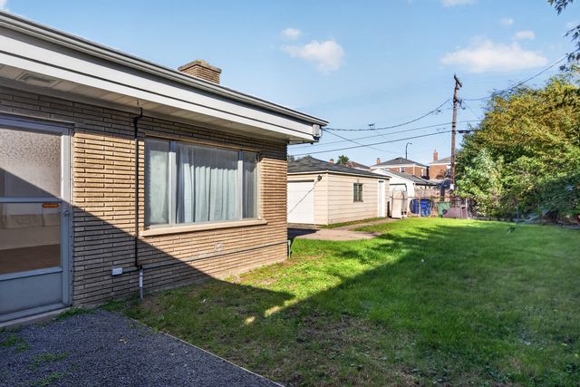 1627 S 56th Court, Cicero, IL 60804