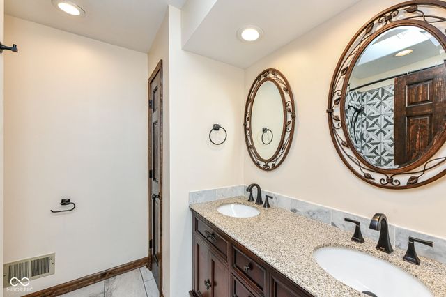 7011 Wildridge Drive, Indianapolis, IN 46256