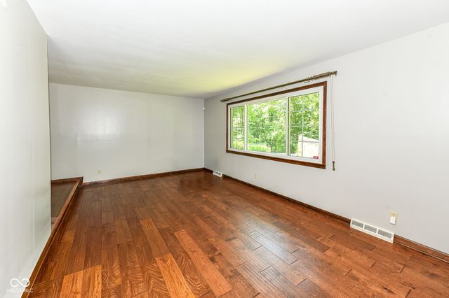 7011 Wildridge Drive, Indianapolis, IN 46256