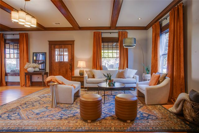 115 S Rosemont Avenue, Dallas, TX 75208