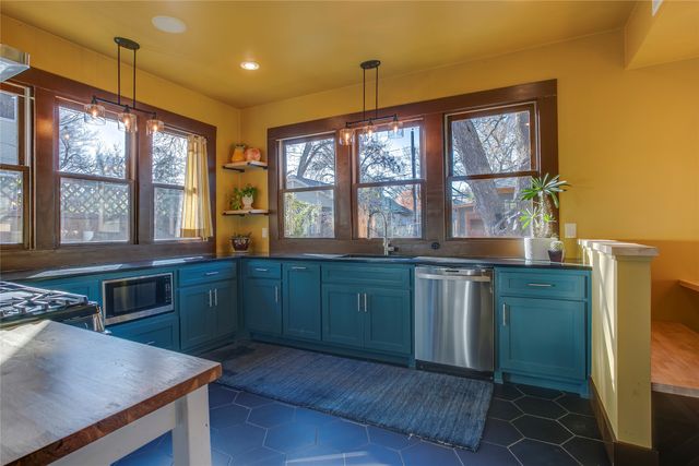 115 S Rosemont Avenue, Dallas, TX 75208