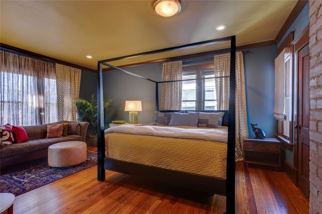 115 S Rosemont Avenue, Dallas, TX 75208