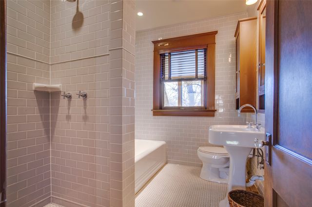 115 S Rosemont Avenue, Dallas, TX 75208