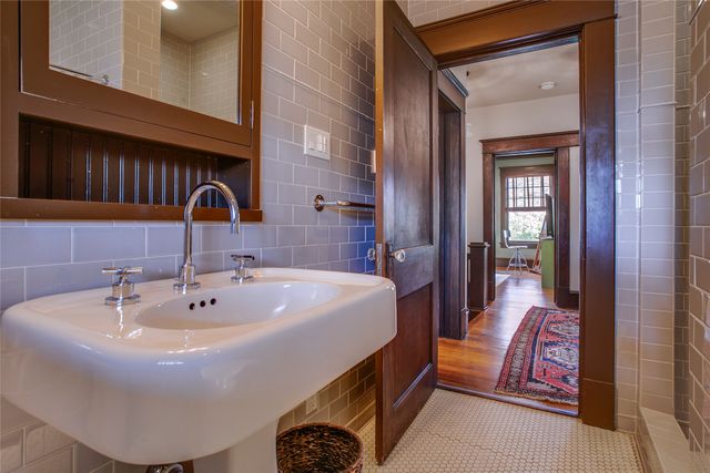 115 S Rosemont Avenue, Dallas, TX 75208