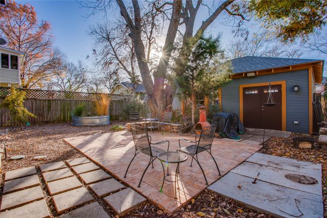 115 S Rosemont Avenue, Dallas, TX 75208