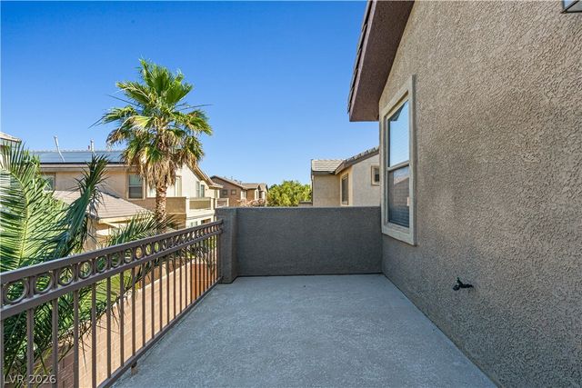 8220 Chimney Bluffs Street, North Las Vegas, NV 89085