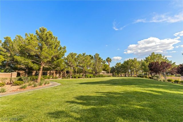 8220 Chimney Bluffs Street, North Las Vegas, NV 89085