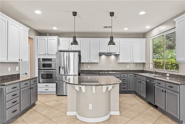 8220 Chimney Bluffs Street, North Las Vegas, NV 89085