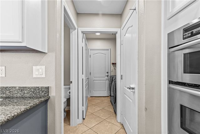 8220 Chimney Bluffs Street, North Las Vegas, NV 89085