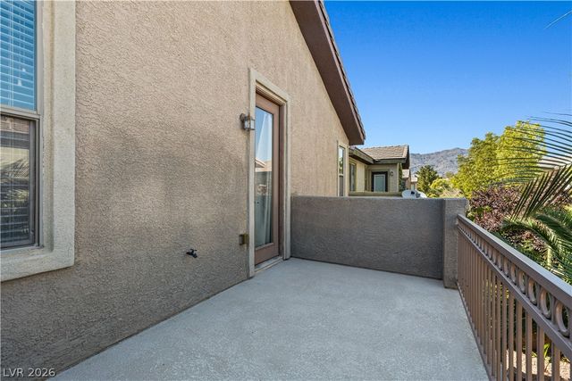 8220 Chimney Bluffs Street, North Las Vegas, NV 89085