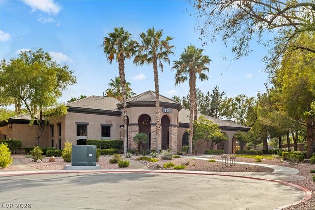 8220 Chimney Bluffs Street, North Las Vegas, NV 89085