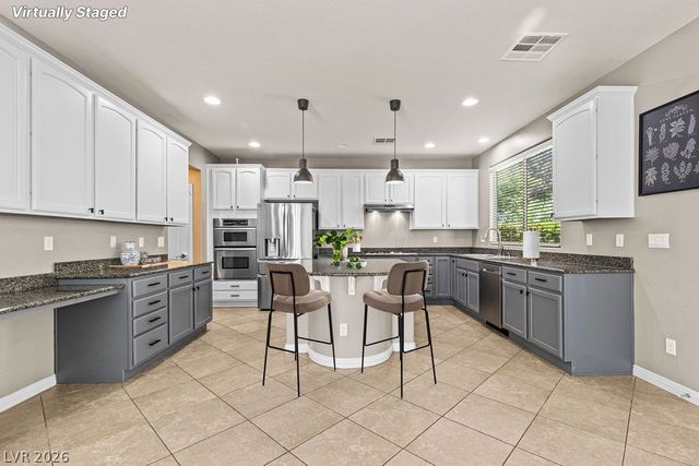8220 Chimney Bluffs Street, North Las Vegas, NV 89085