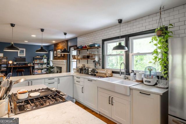 130 Oakdale Road, Athens, GA 30606
