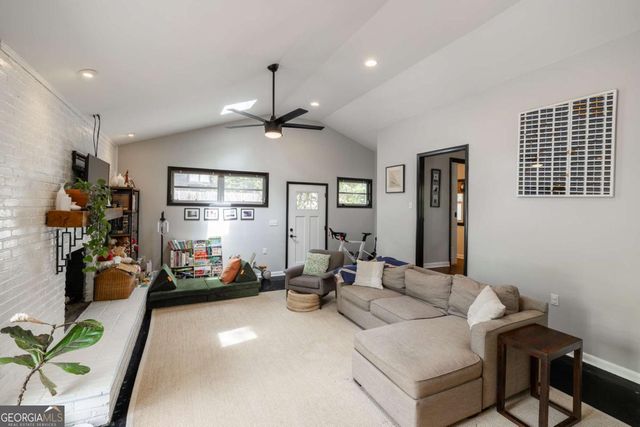 130 Oakdale Road, Athens, GA 30606