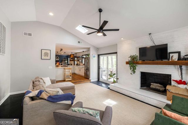 130 Oakdale Road, Athens, GA 30606