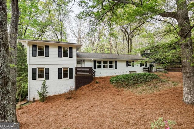 130 Oakdale Road, Athens, GA 30606