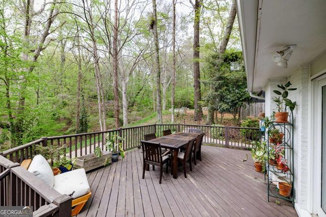 130 Oakdale Road, Athens, GA 30606