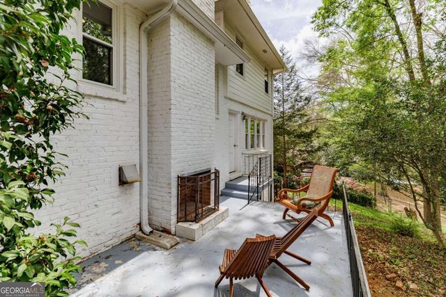 130 Oakdale Road, Athens, GA 30606