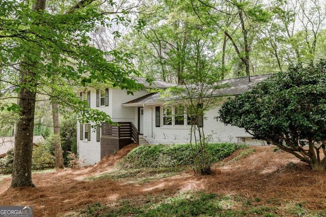 130 Oakdale Road, Athens, GA 30606