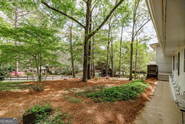 130 Oakdale Road, Athens, GA 30606