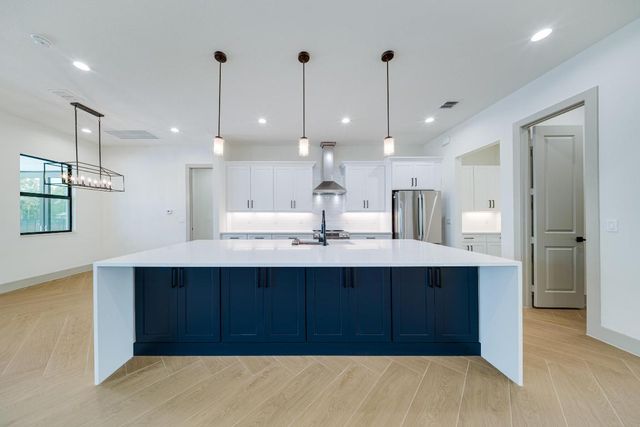 17975 81st Lane N, Loxahatchee, FL 33470