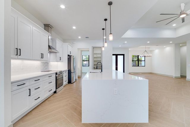 17975 81st Lane N, Loxahatchee, FL 33470