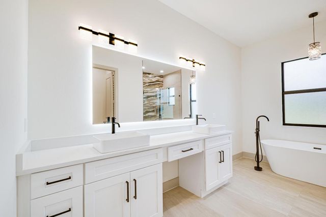 17975 81st Lane N, Loxahatchee, FL 33470