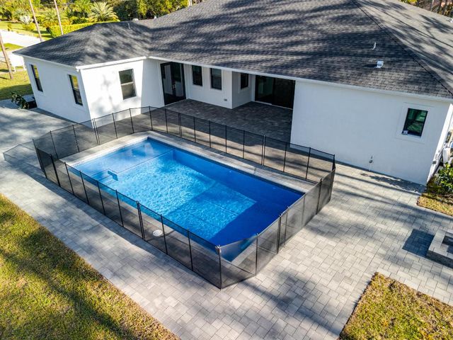 17975 81st Lane N, Loxahatchee, FL 33470