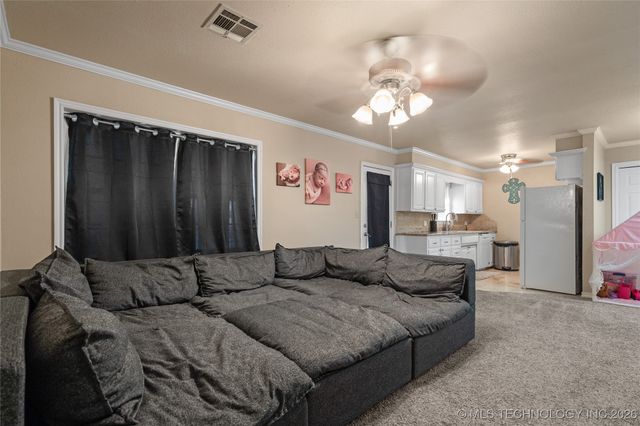 1209 W Chickasha, Sulphur, OK 73086