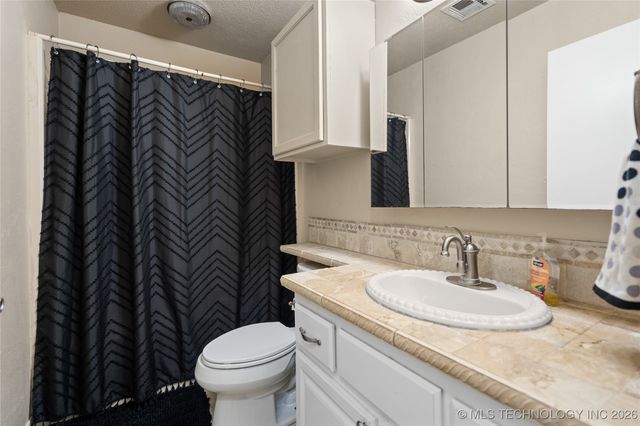 1209 W Chickasha, Sulphur, OK 73086