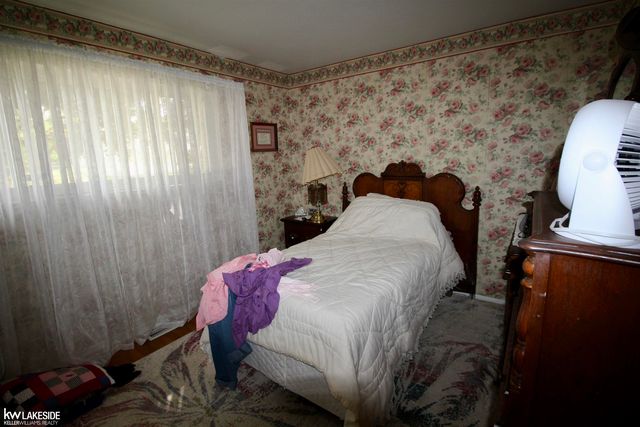 263 Carlson Street, Mount Clemens, MI 48043