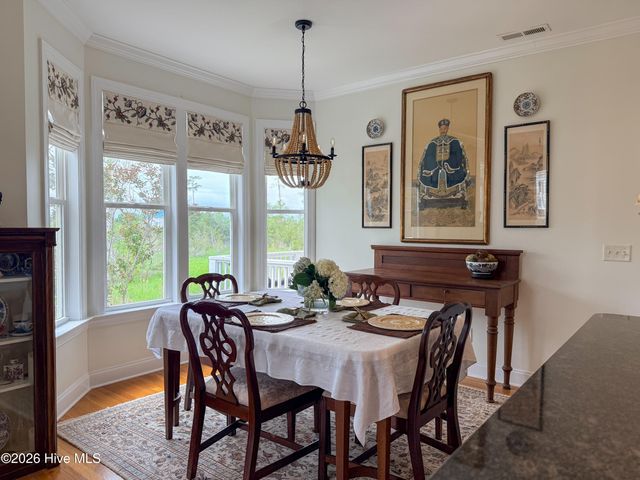211 River Gate Lane, Wilmington, NC 28412