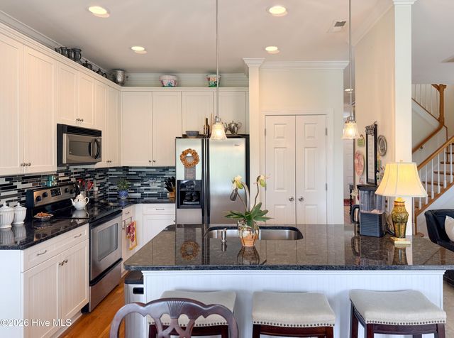211 River Gate Lane, Wilmington, NC 28412