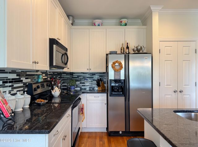 211 River Gate Lane, Wilmington, NC 28412