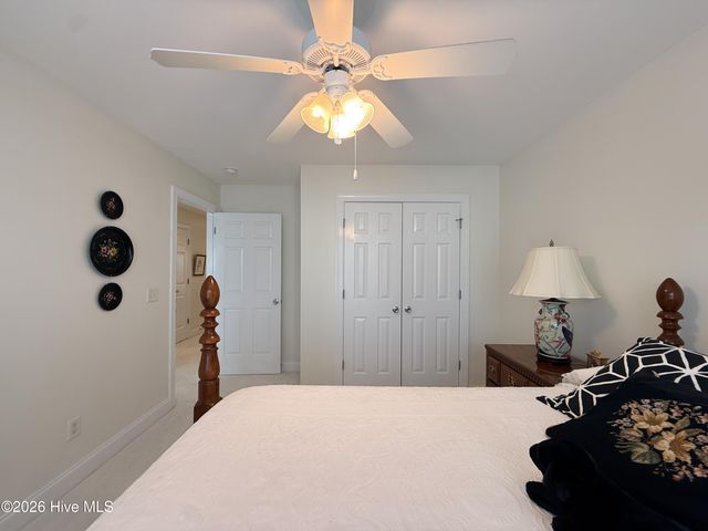 211 River Gate Lane, Wilmington, NC 28412