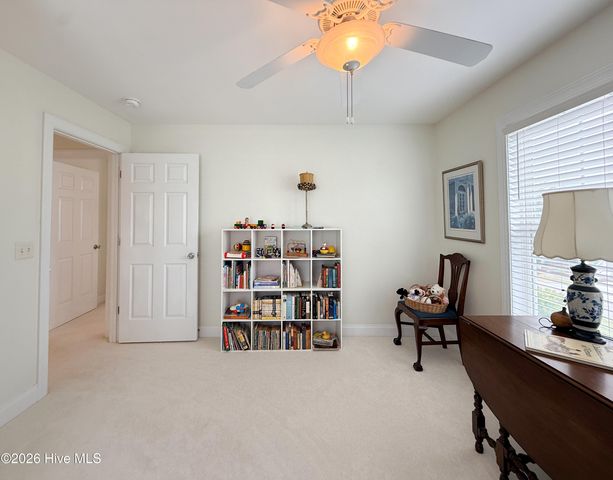 211 River Gate Lane, Wilmington, NC 28412