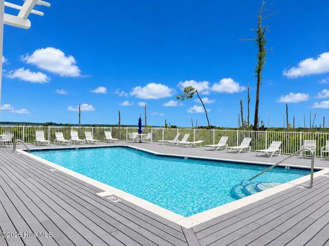 211 River Gate Lane, Wilmington, NC 28412