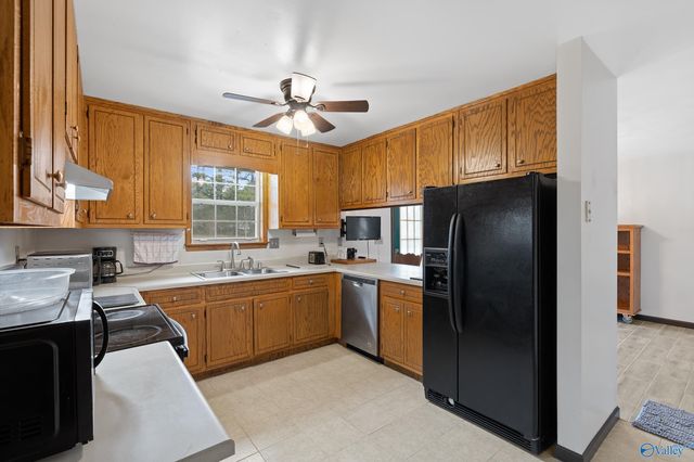 1019 A Ready Section Road, Hazel Green, AL 35750